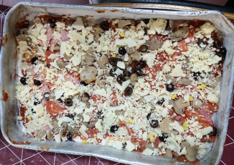 HOJE FOI DIA DE PIZZA