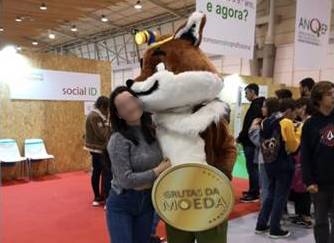 VISITA À 