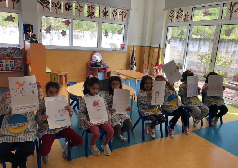 ABRIL NA SALA FANTASIA