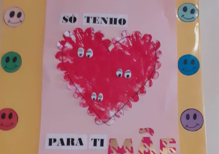 ABRIL NA SALA DOS SORRISOS