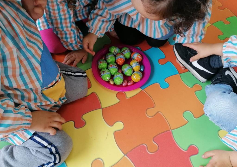 ABRIL NA SALA FANTASIA