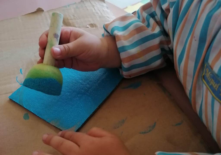 ABRIL NA SALA FANTASIA